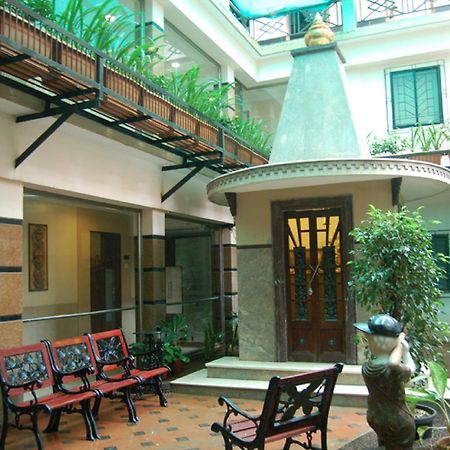 Haredia Hotel Mumbai Exterior foto