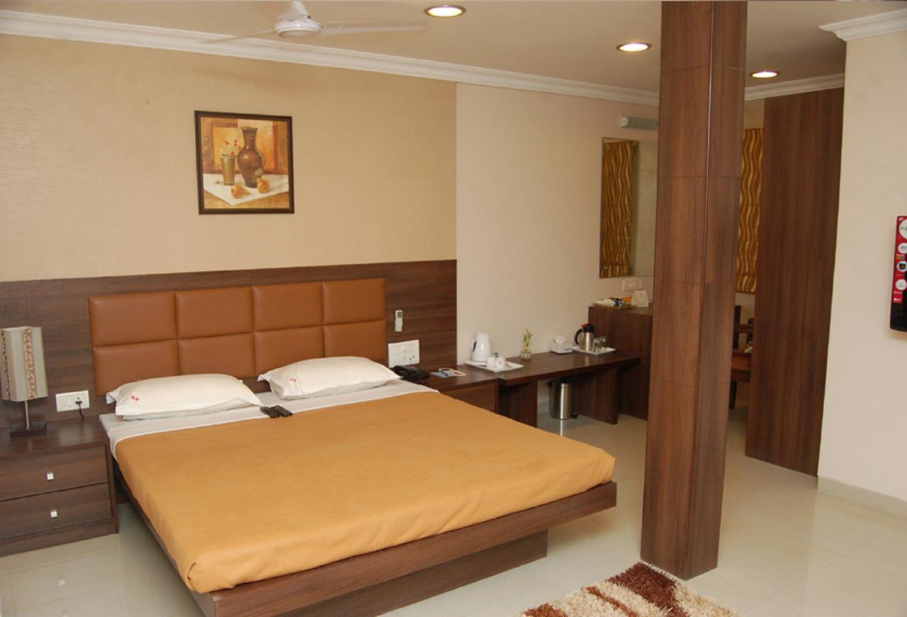 Haredia Hotel Mumbai Exterior foto